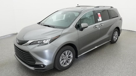 2026 Toyota Sienna XLE 7 Passenger Van Passenger Van