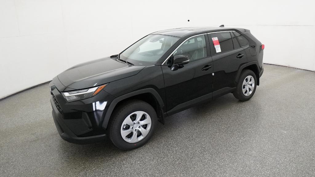 2025 Toyota RAV4 LE's photo