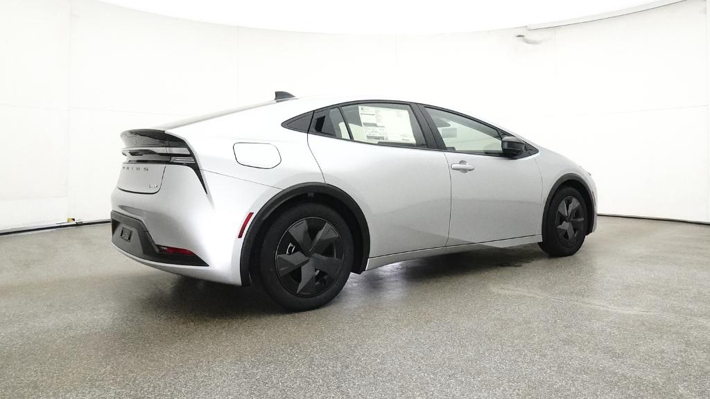 2026 Toyota Prius Plug-in Hybrid SE - Photo 34