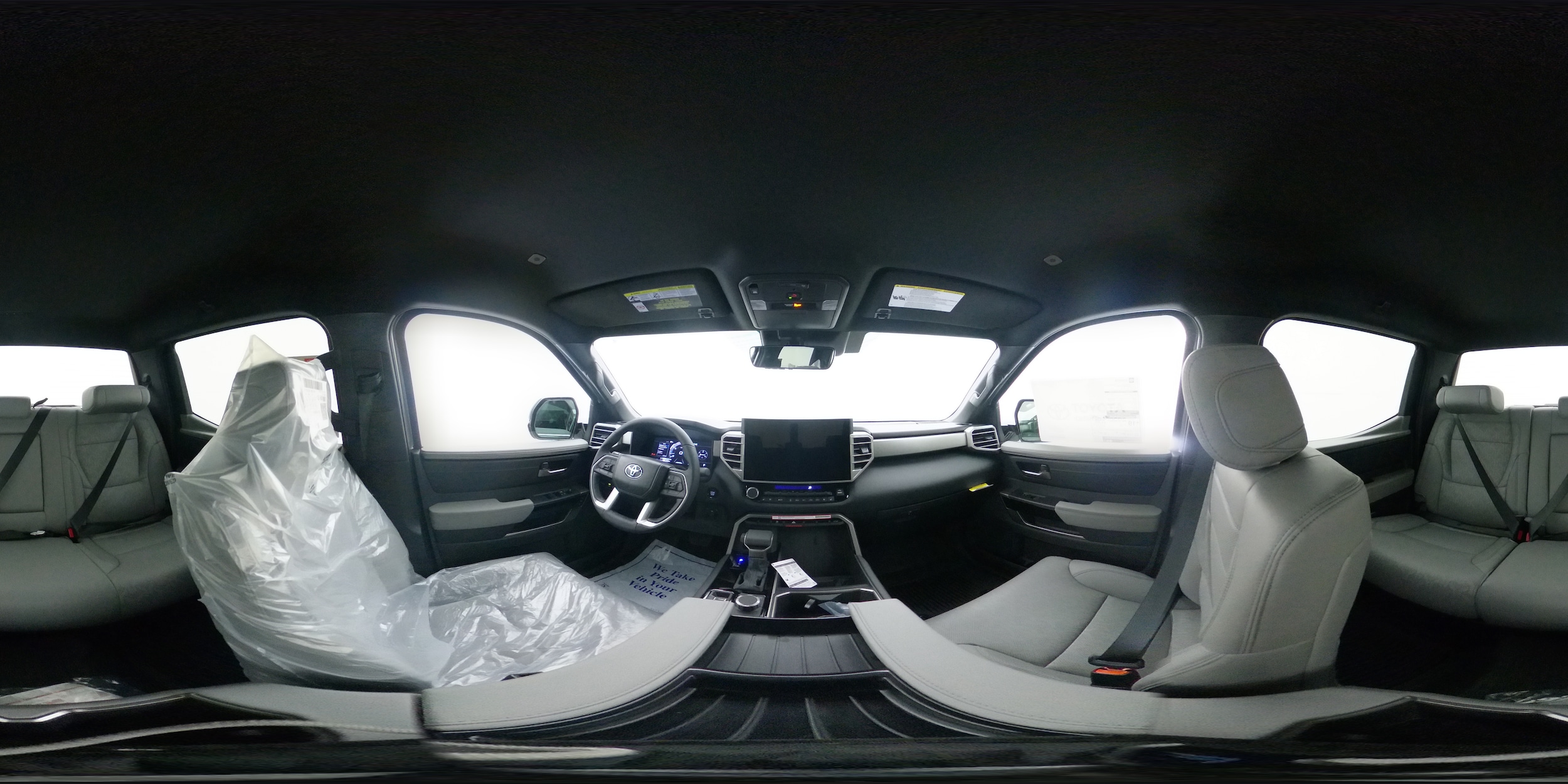 2025 Toyota Tundra Limited - Photo 33