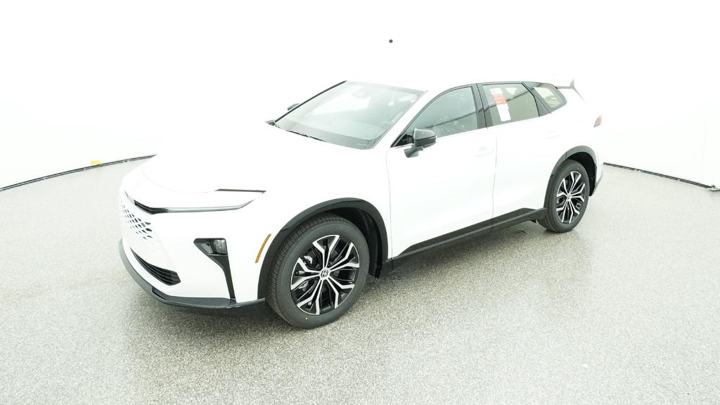 2025 Toyota Crown Signia XLE's photo