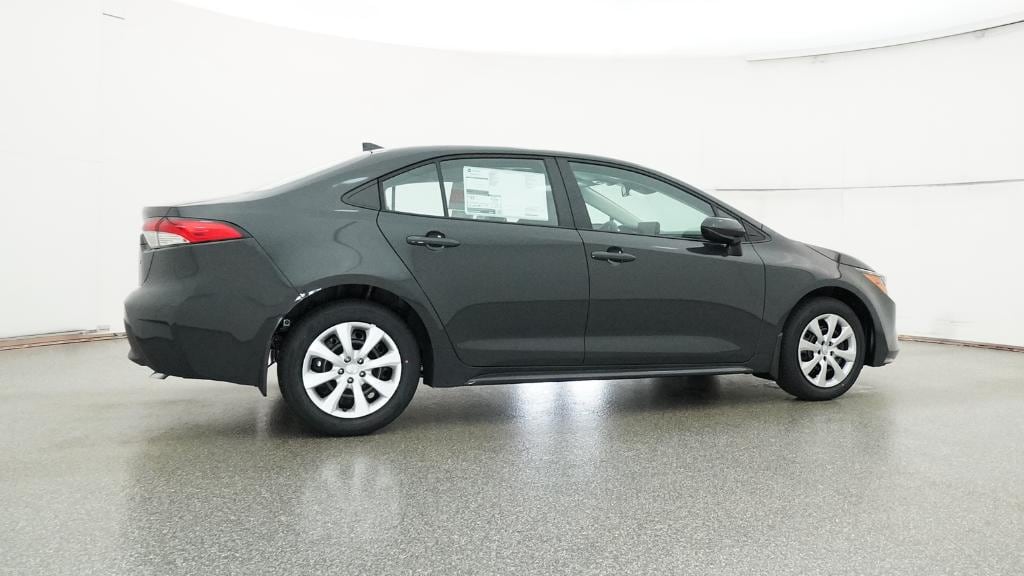 2026 Toyota Corolla LE photo 3