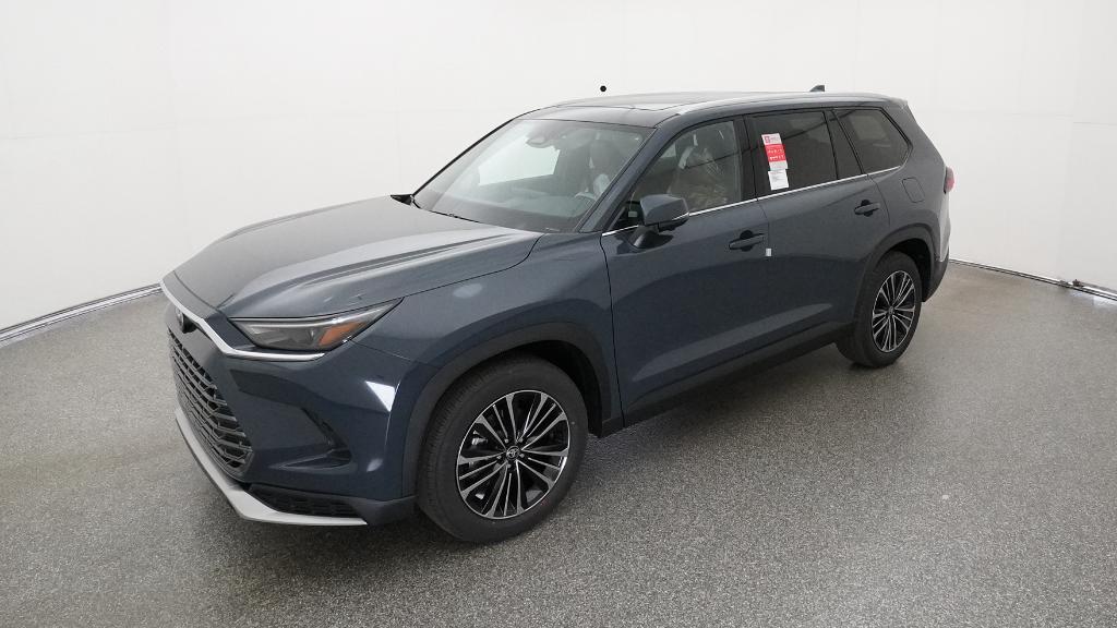 2026 Toyota Grand Highlander Platinum's photo