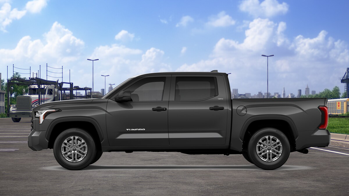 2026 Toyota Tundra CrewMax SR5 photo 4