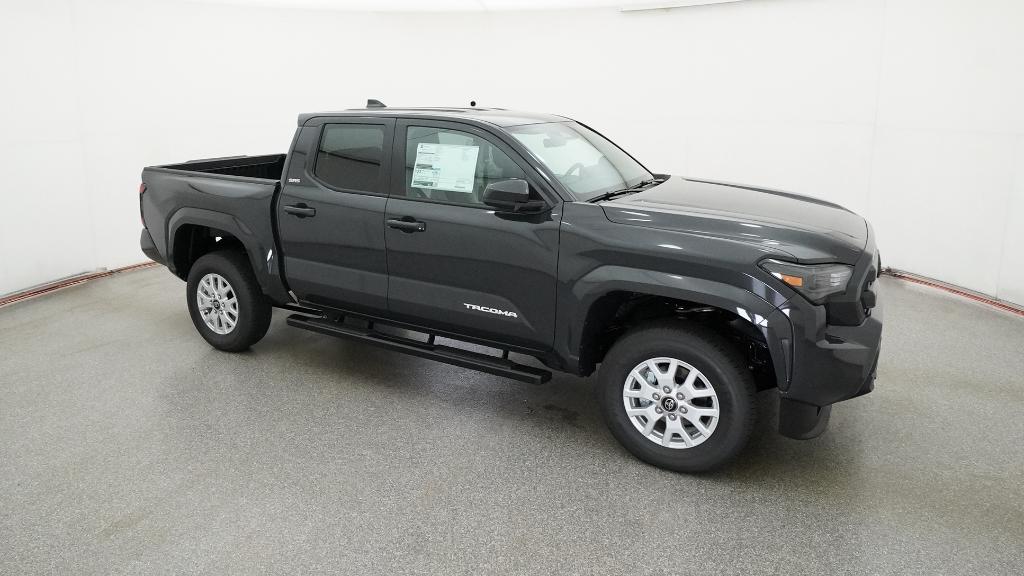 2025 Toyota Tacoma SR5 photo 14