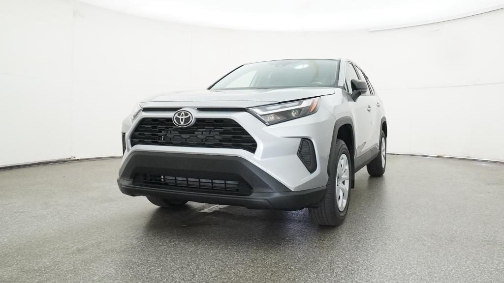 2025 Toyota RAV4 LE photo 4