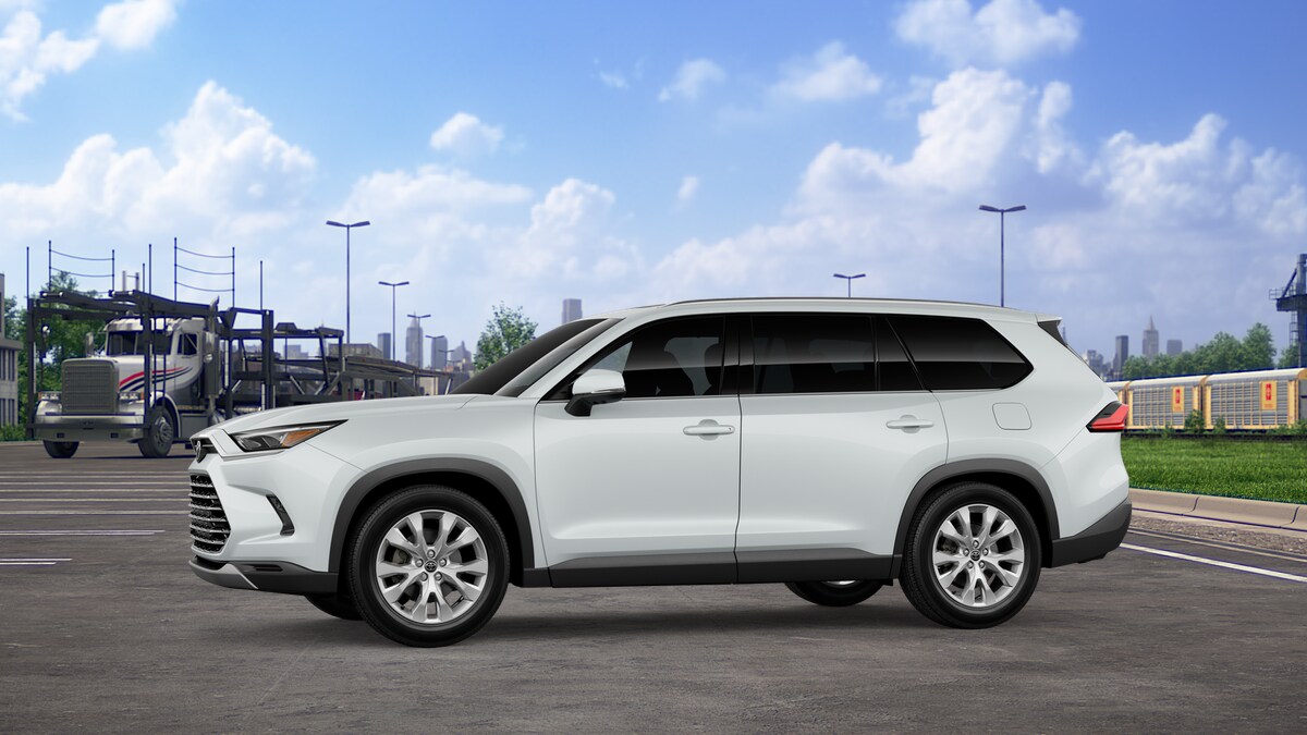 2026 Toyota Grand Highlander Limited photo 3