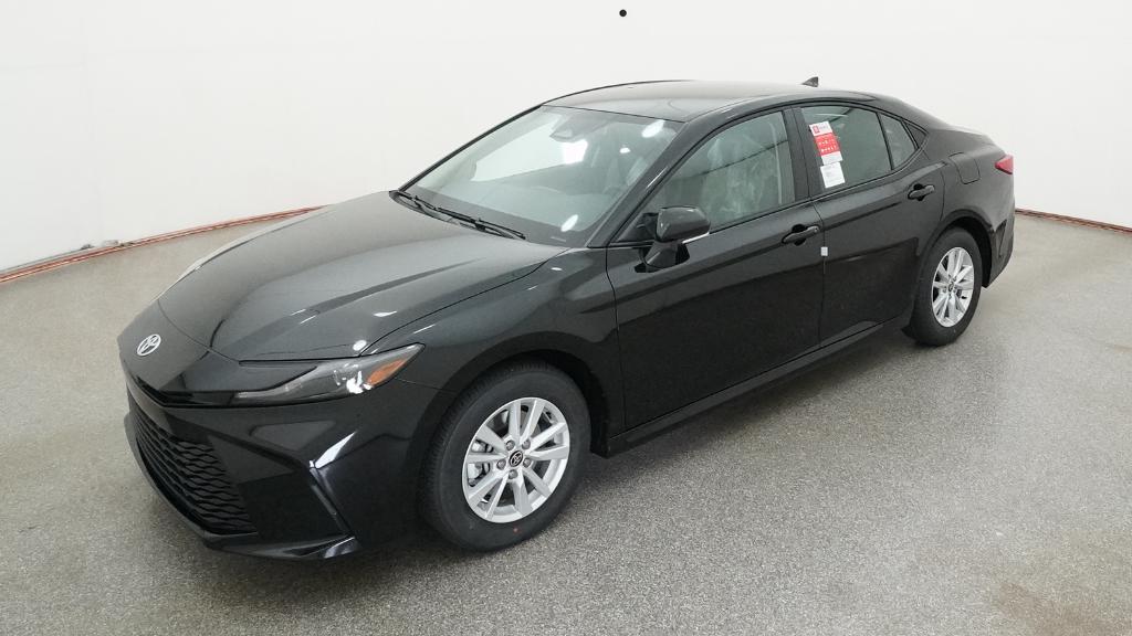 2026 Toyota Camry LE Hybrid's photo