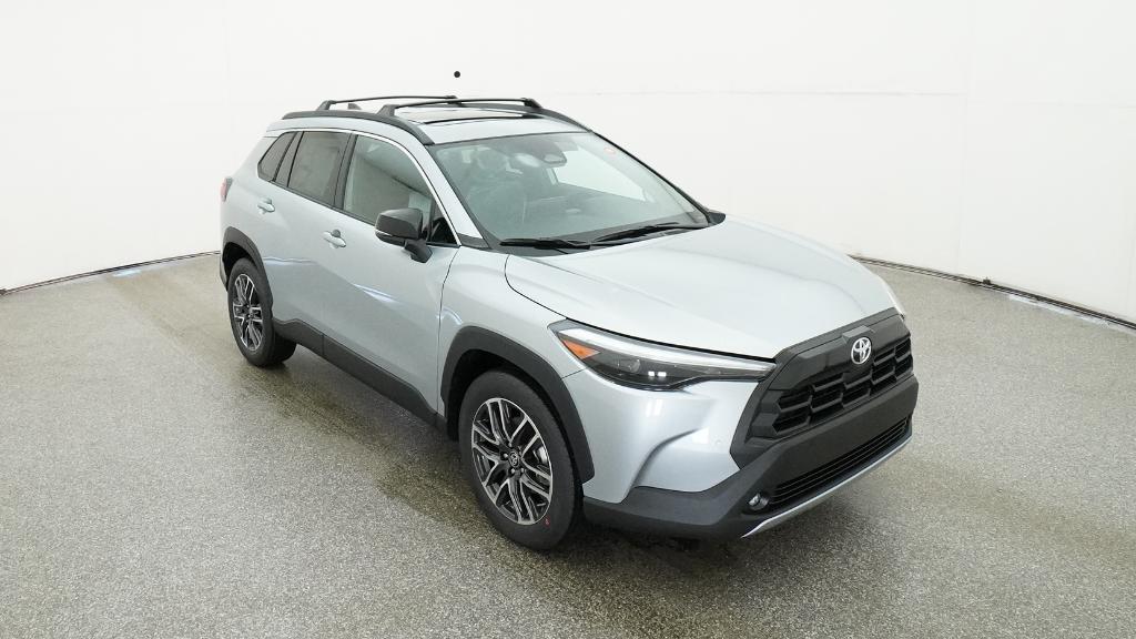 2026 Toyota Corolla Cross XLE photo 2