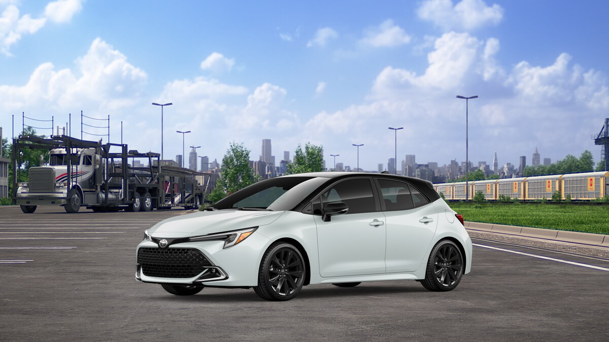 2026 Toyota Corolla XSE photo 2