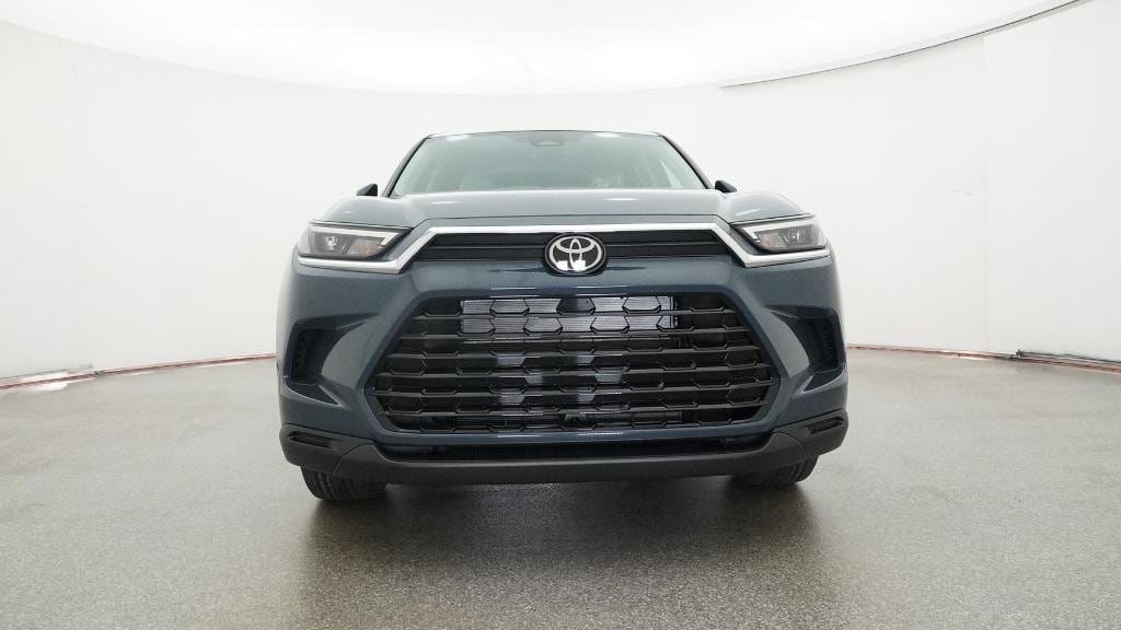 New 2026 Toyota Grand Highlander Hybrid XLE SUV