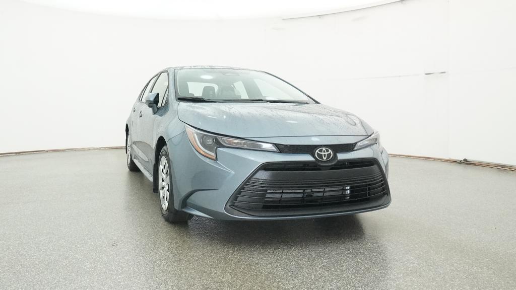 2026 Toyota Corolla LE photo 3