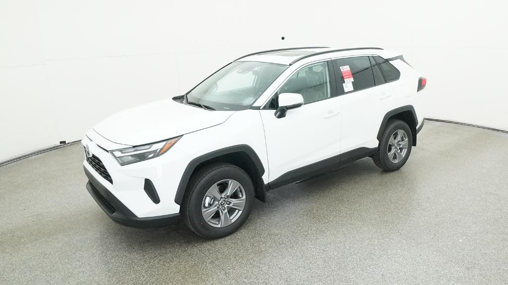 2025 Toyota RAV4 XLE's photo