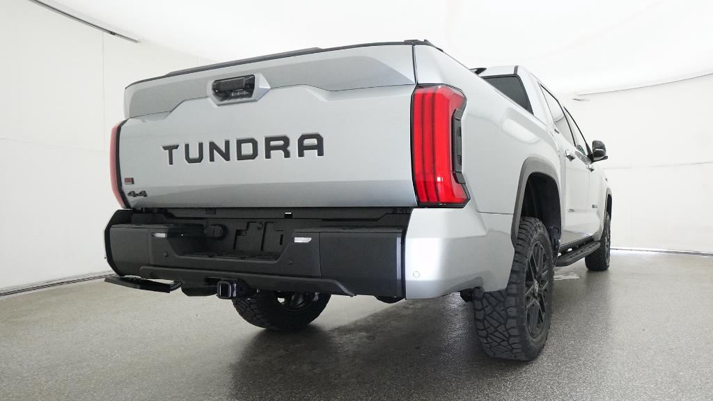 2026 Toyota Tundra Limited - Photo 17