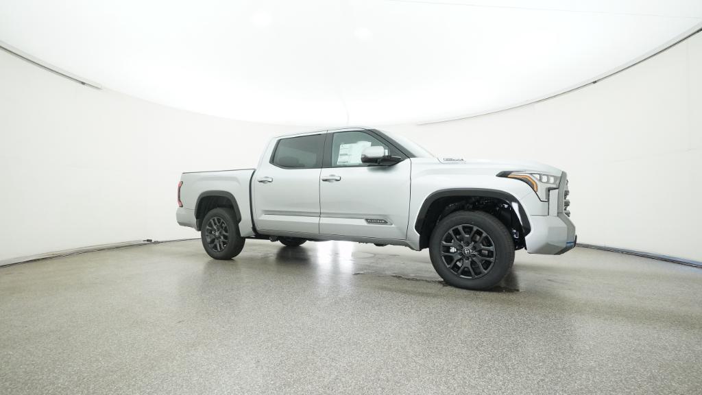 2025 Toyota Tundra Platinum - Photo 24