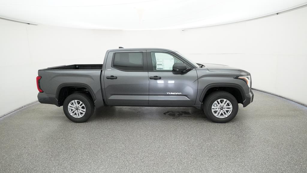 2025 Toyota Tundra SR5 - Photo 7