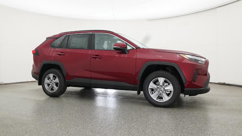 2025 Toyota RAV4 XLE photo 2