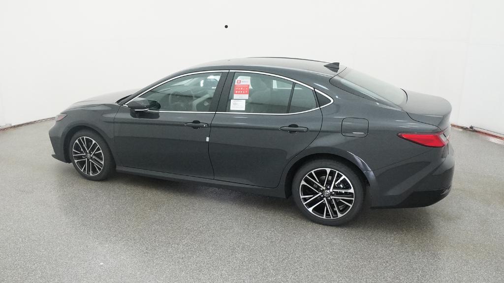 2026 Toyota Camry XLE - Photo 24