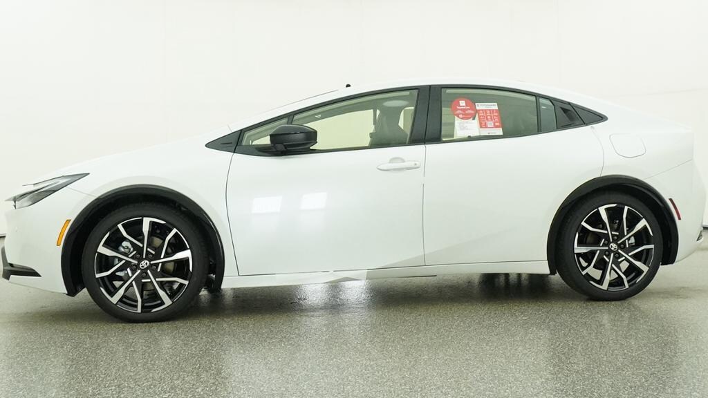 New 2027 Toyota Prius Plug-in Hybrid XSE Hatchback