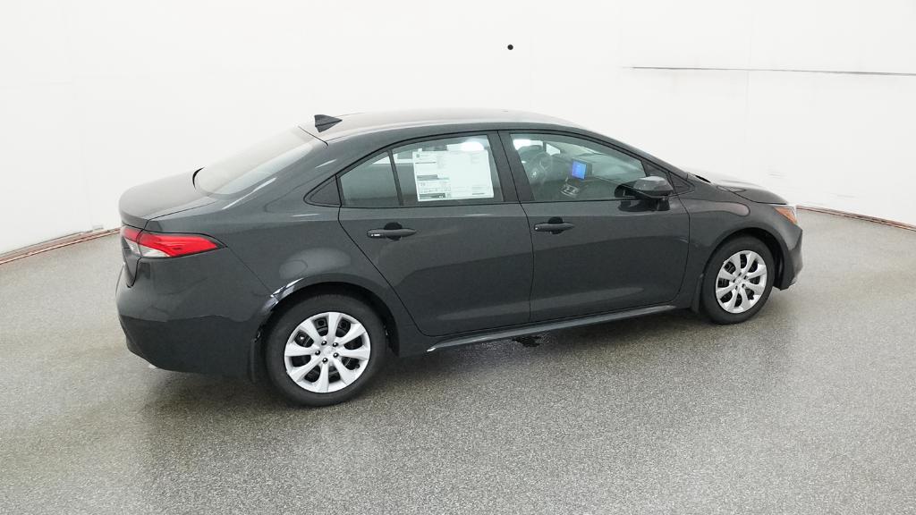 2026 Toyota Corolla LE photo 3