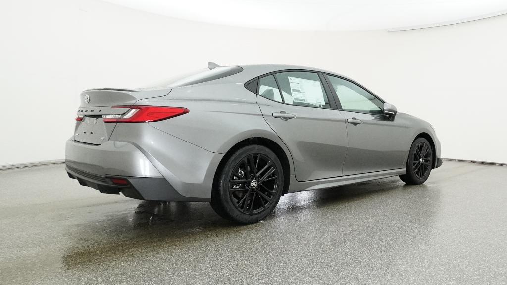 2026 Toyota Camry SE photo 2