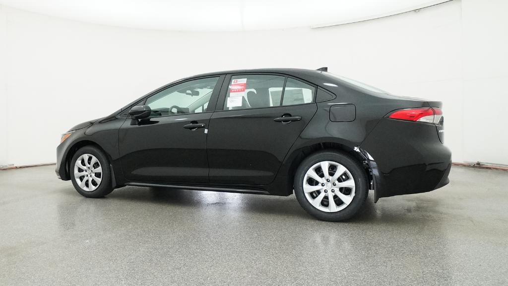 2026 Toyota Corolla LE photo 2