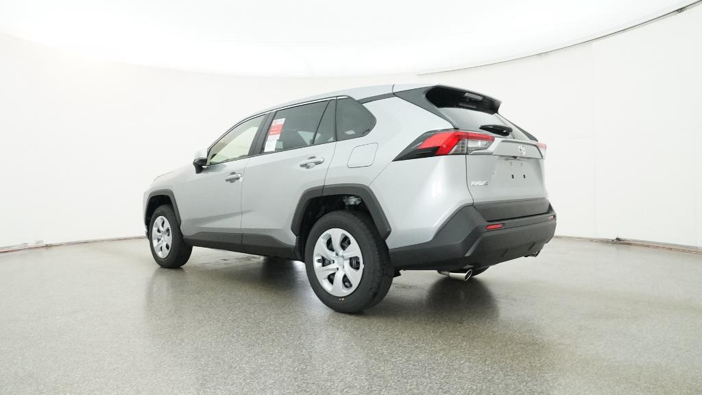 2025 Toyota RAV4 LE photo 4