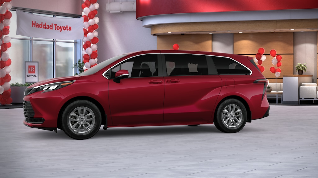 New 2026 Toyota Sienna LE 8 PASSENGER