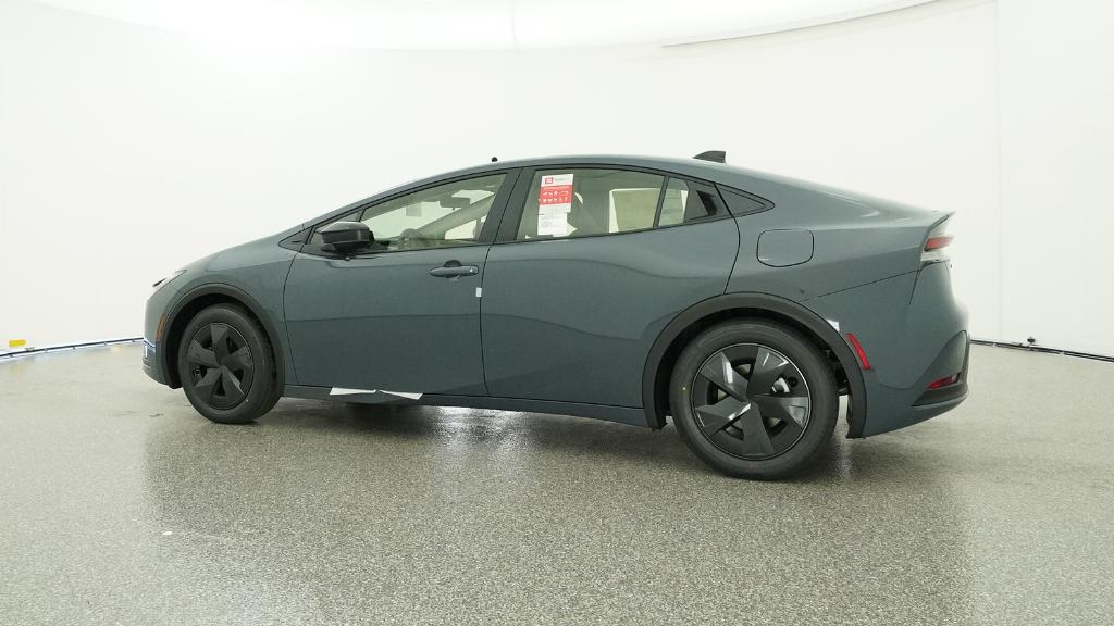 2026 Toyota Prius LE photo 3