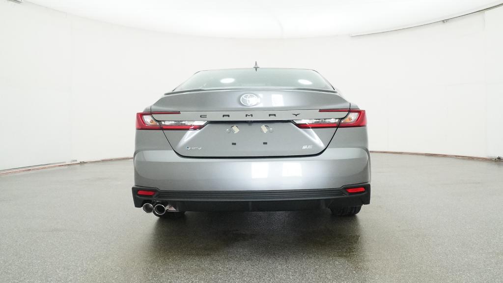 2026 Toyota Camry SE photo 2