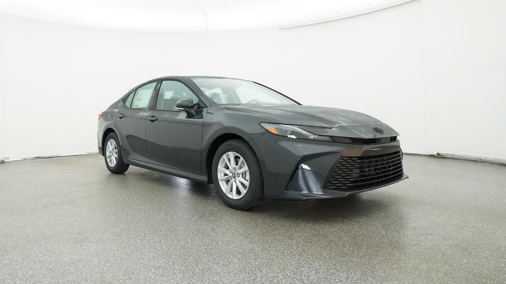 2026 Toyota Camry LE photo 4