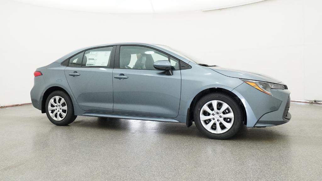 2026 Toyota Corolla LE photo 3