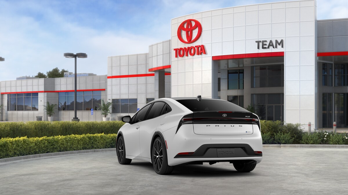 2026 Toyota Prius XLE - Photo 40