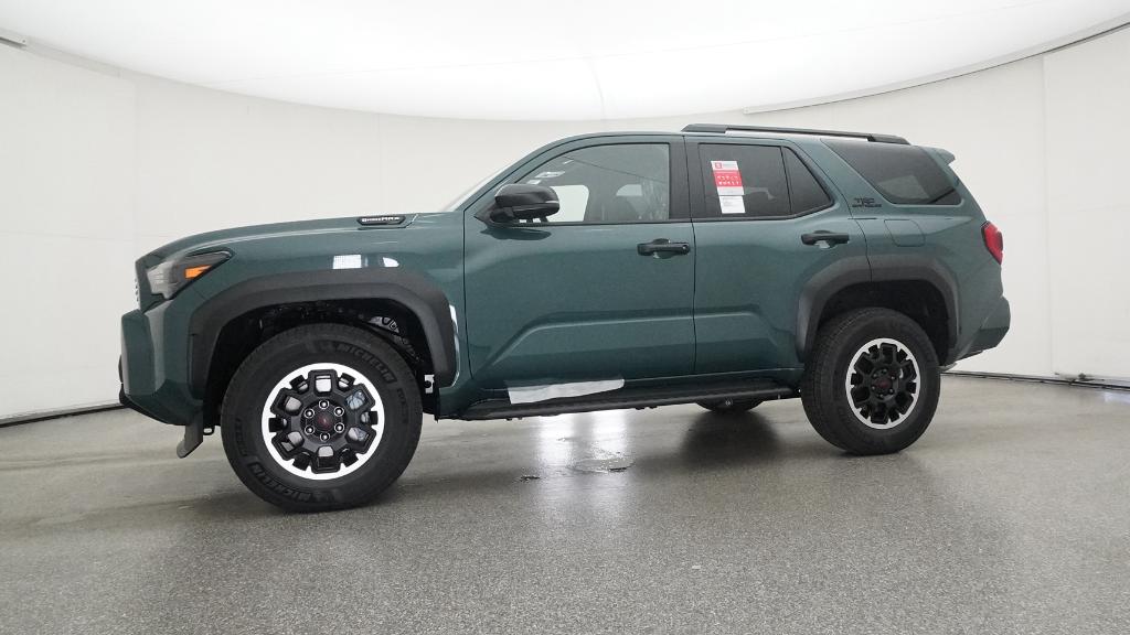 2025 Toyota 4Runner TRD Off-Road photo 2