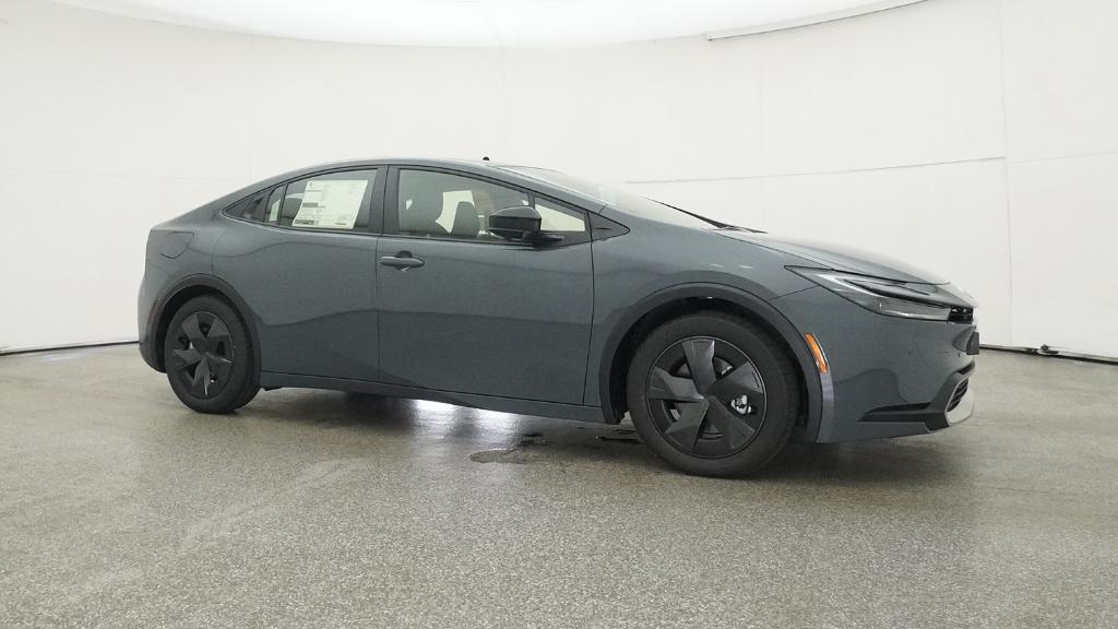 2026 Toyota Prius Plug-in Hybrid SE - Photo 32