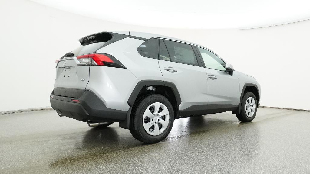 2025 Toyota RAV4 LE photo 3