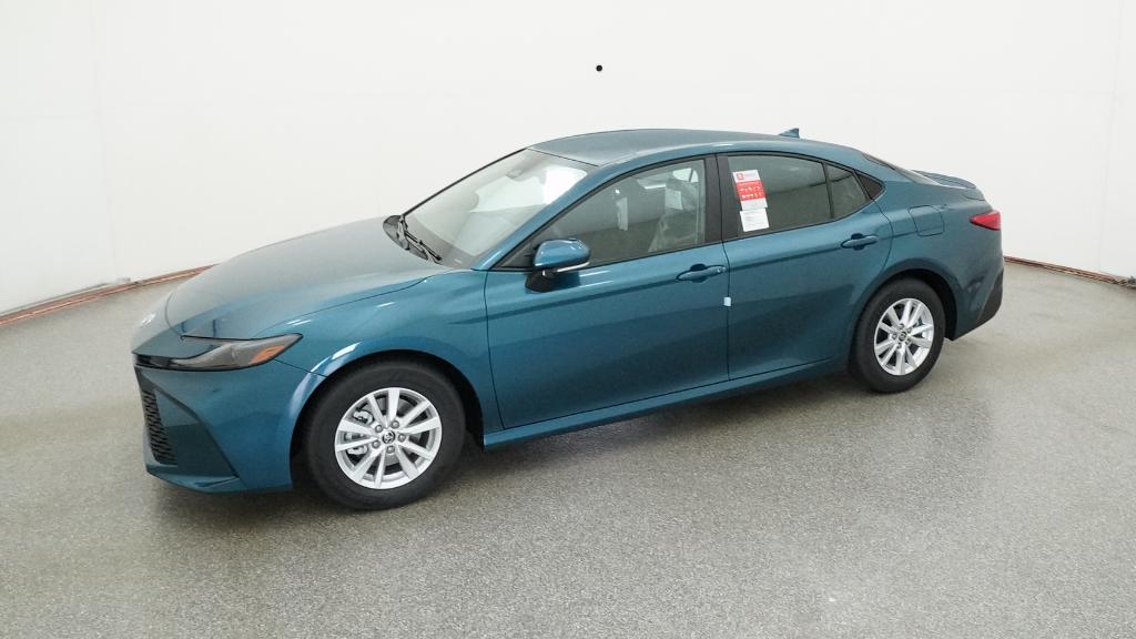 2026 Toyota Camry LE photo 2