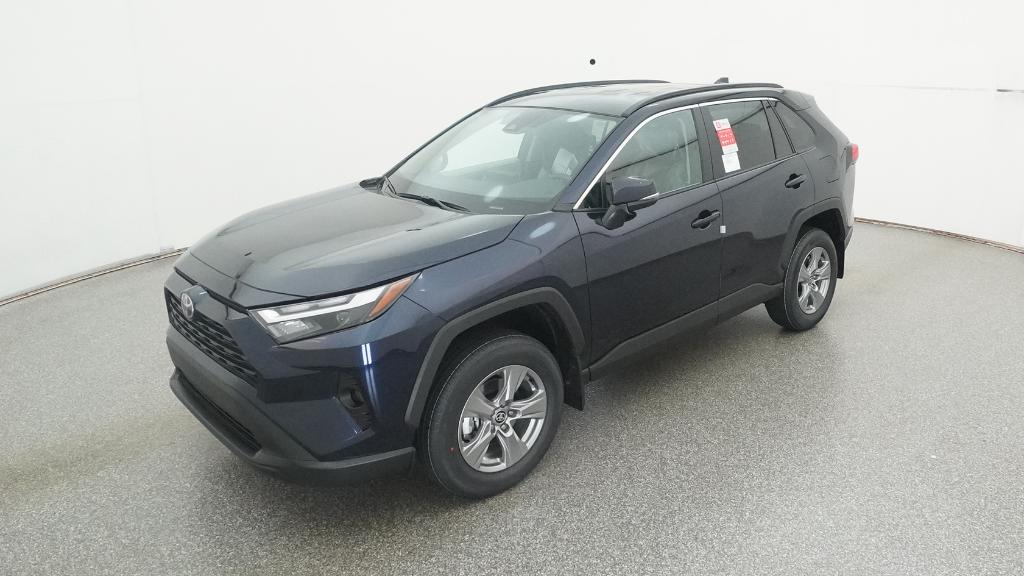 2025 Toyota RAV4 XLE's photo
