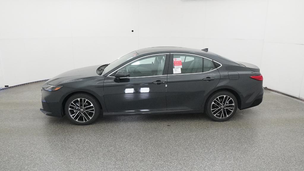 2026 Toyota Camry XLE photo 2