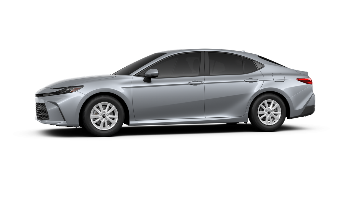 2026 Toyota Camry LE photo 4