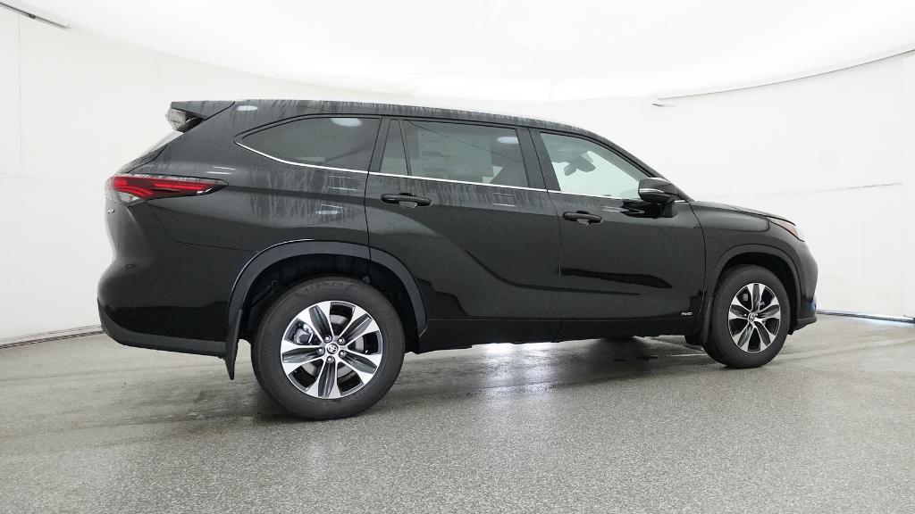 2025 Toyota Highlander Hybrid XLE photo 3