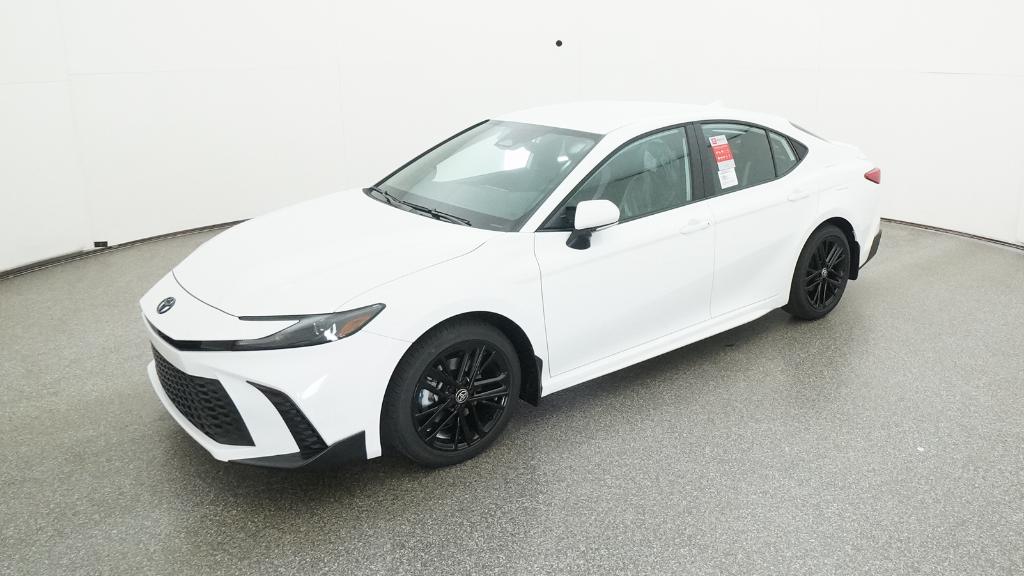 2026 Toyota Camry SE's photo