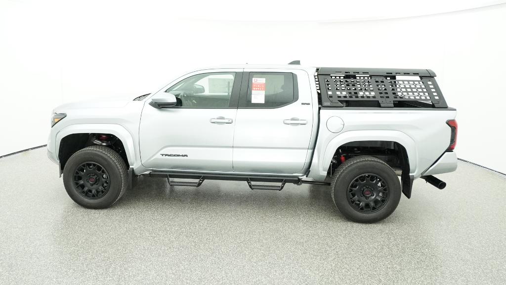 2025 Toyota Tacoma SR5 - Photo 18