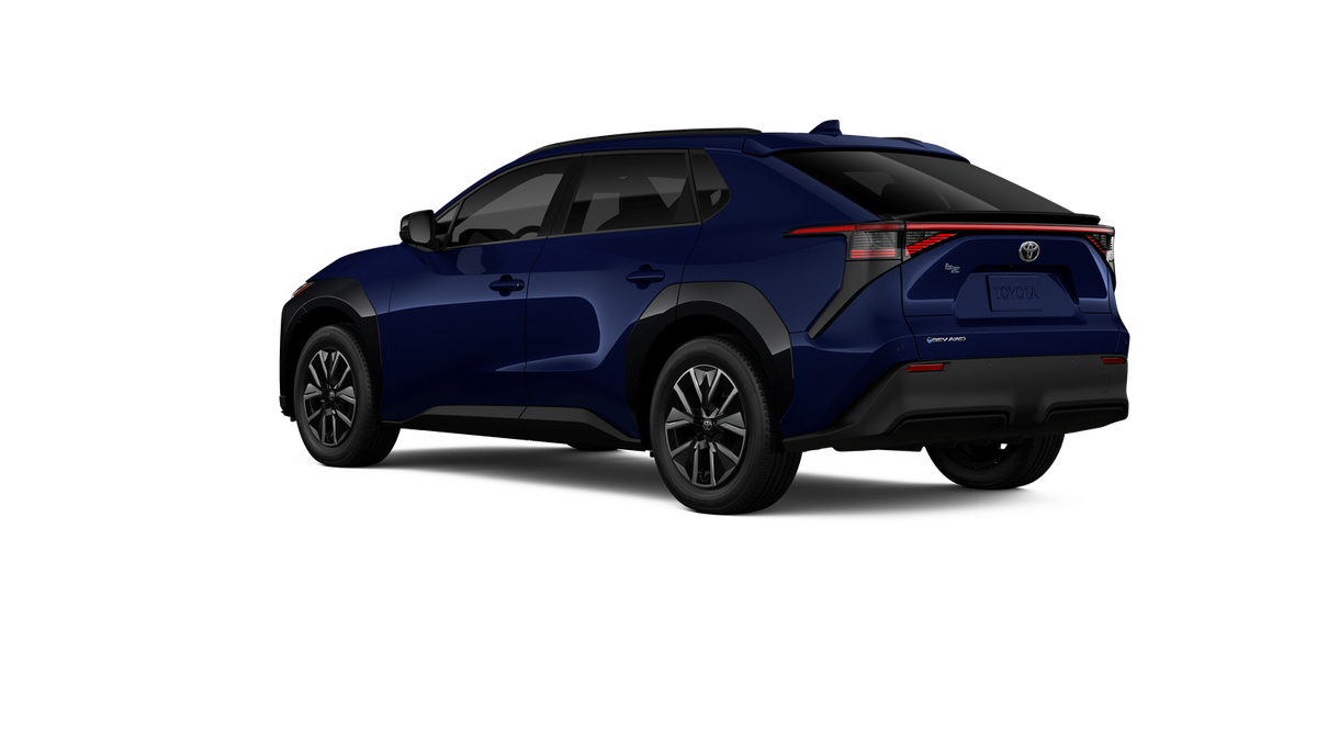 2026 Toyota bZ XLE - Photo 6