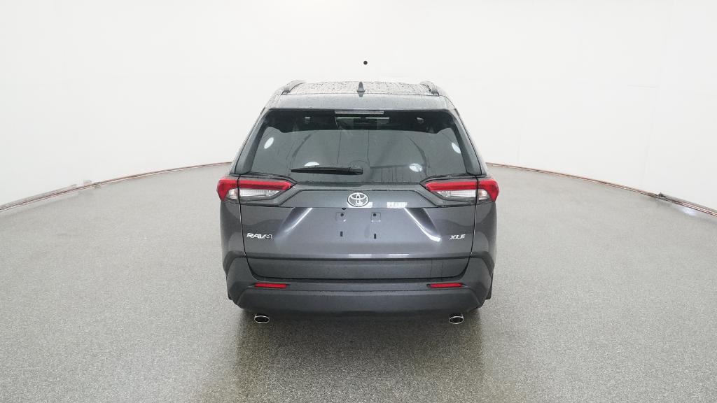 2025 Toyota RAV4 XLE photo 4