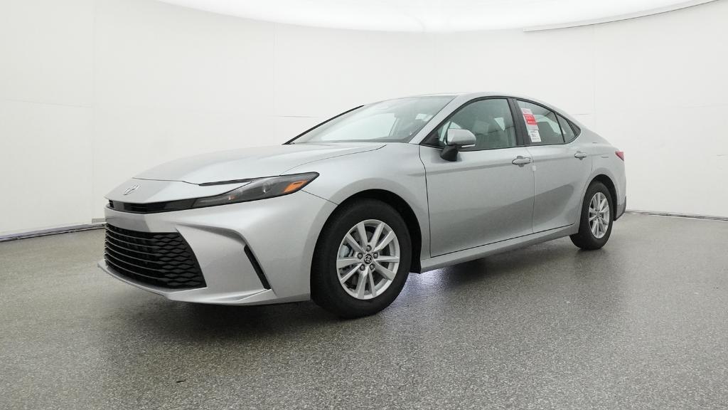2026 Toyota Camry LE photo 4