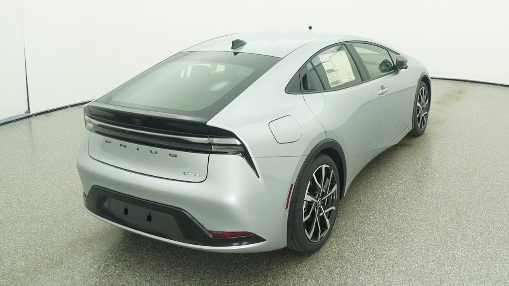 2026 Toyota Prius Plug-in Hybrid XSE - Photo 23