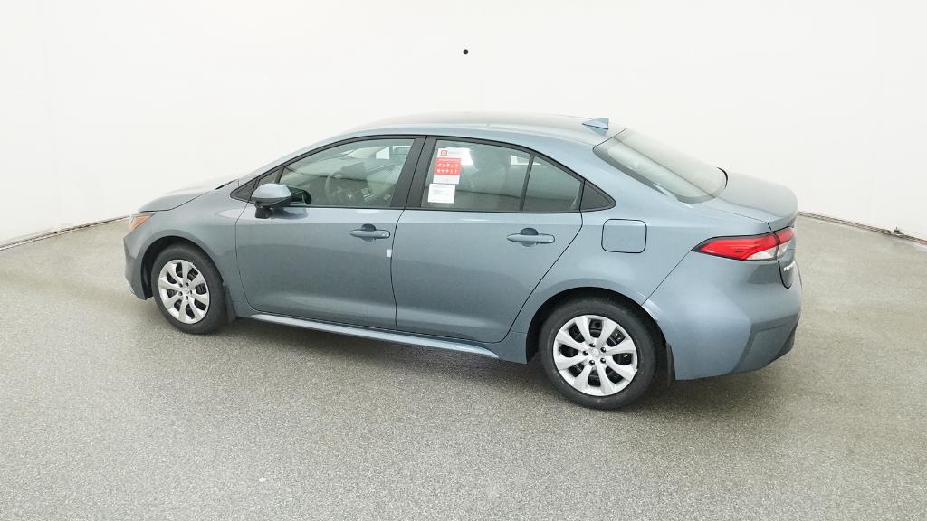 2026 Toyota Corolla LE photo 4
