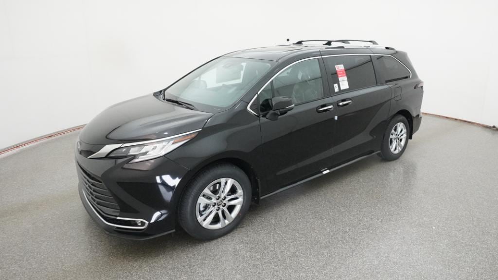 2026 Toyota Sienna Limited's photo