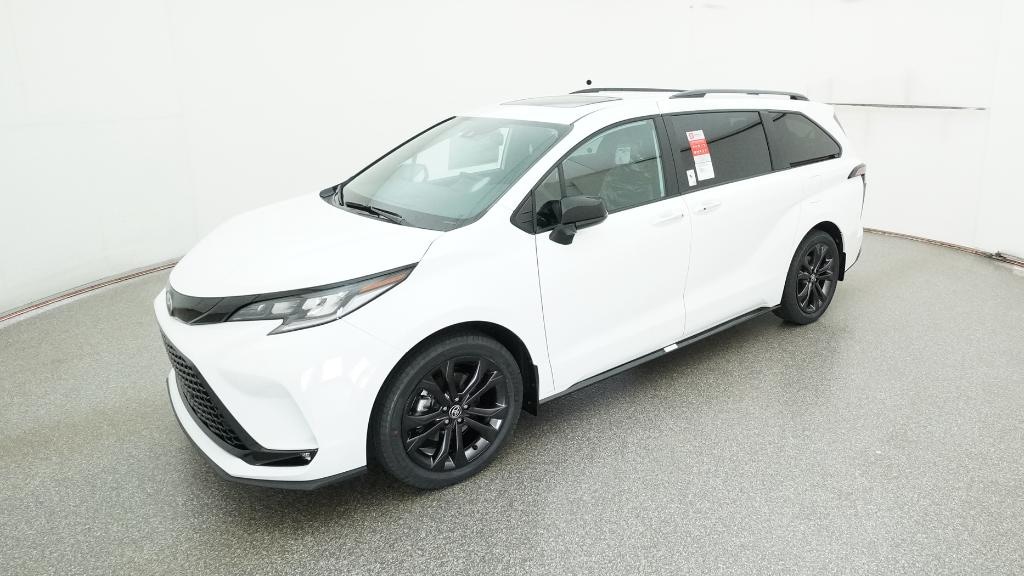 New 2025 Toyota Sienna XSE 7 PASSENGER